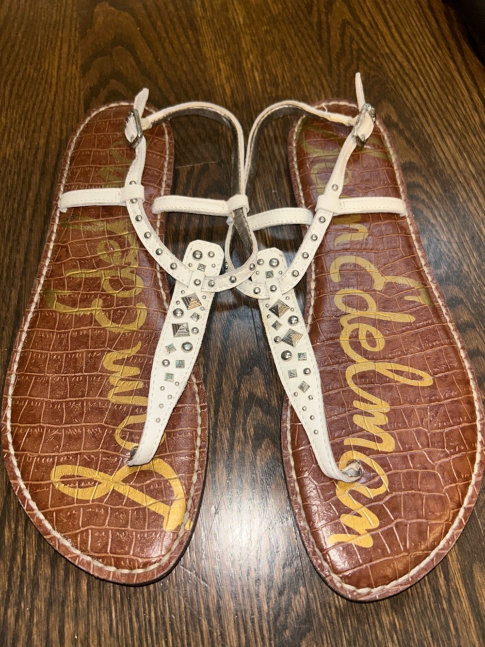 Sam Edelman White Studded T-Strap Women's Sandals. 9.5